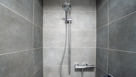 Wohnung mieten | ZWEI im Pelikan-Viertel Badezimmer Dusche