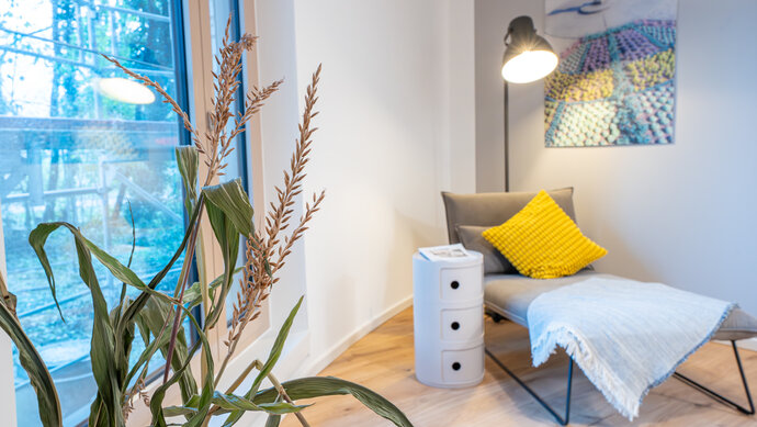 Wohnung mieten | ZWEI im Pelikan-Viertel. Gemütliche Leseecke.